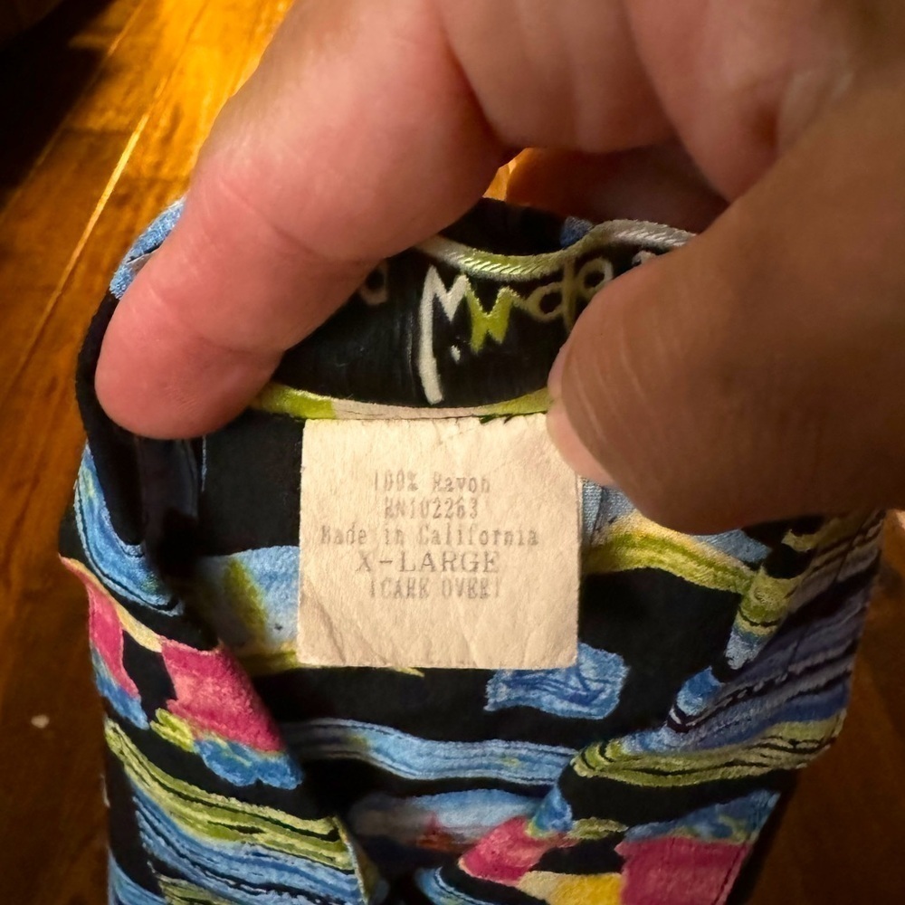 VTG Loco Lindo Printed Short Sleeve Button Down Shirt - Picture 4 of 5